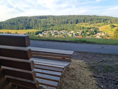 Ruheliege mit Blick nach Langenschiltach 